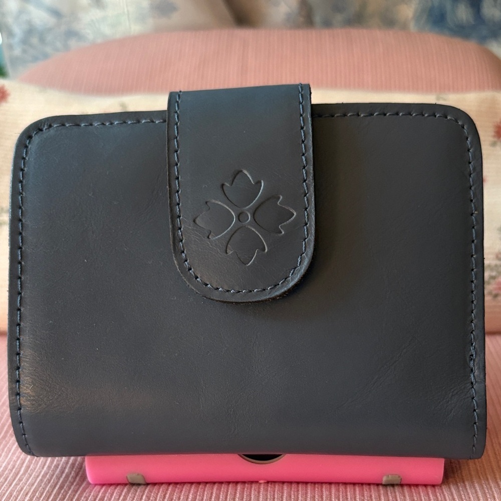 Patricia Nash Navy Leather Wallet - Picture 2 of 10